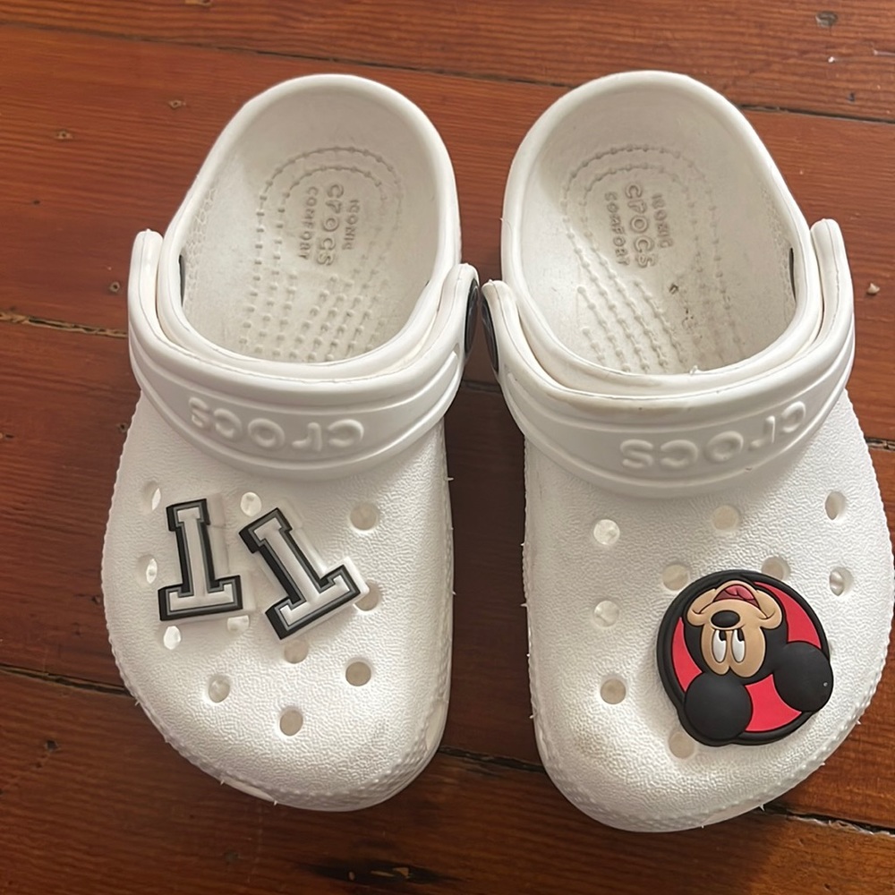 Crocs